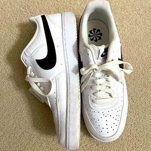 Nike Court vision women’s sneakers